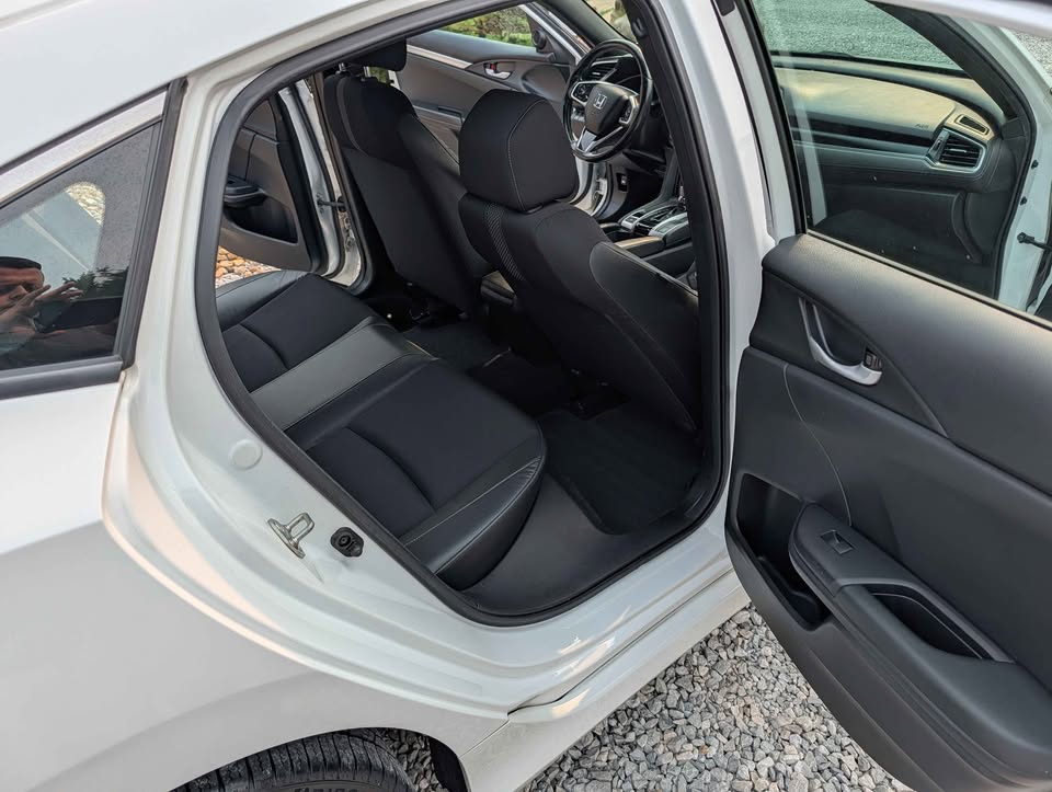 Used 2019 Honda Civic Sport Sedan image 9