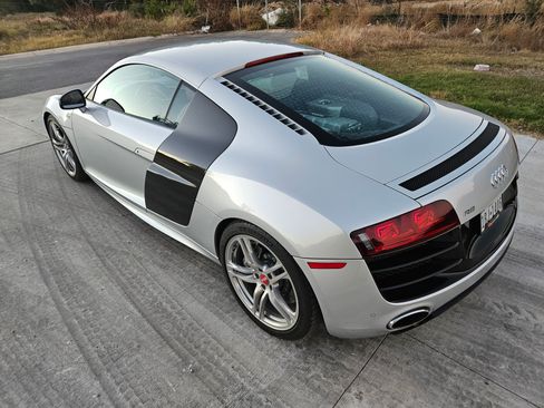 Used 2012 Audi R8 V10 image 30