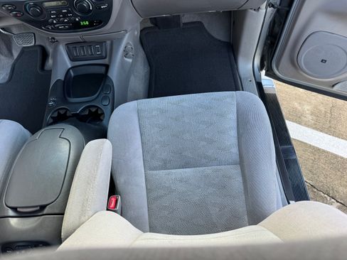 Used 2006 Toyota Sequoia SR5 image 30