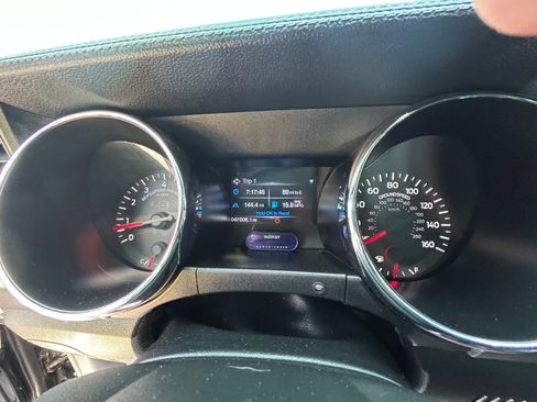 Used 2015 Ford Mustang GT Coupe RWD image 13