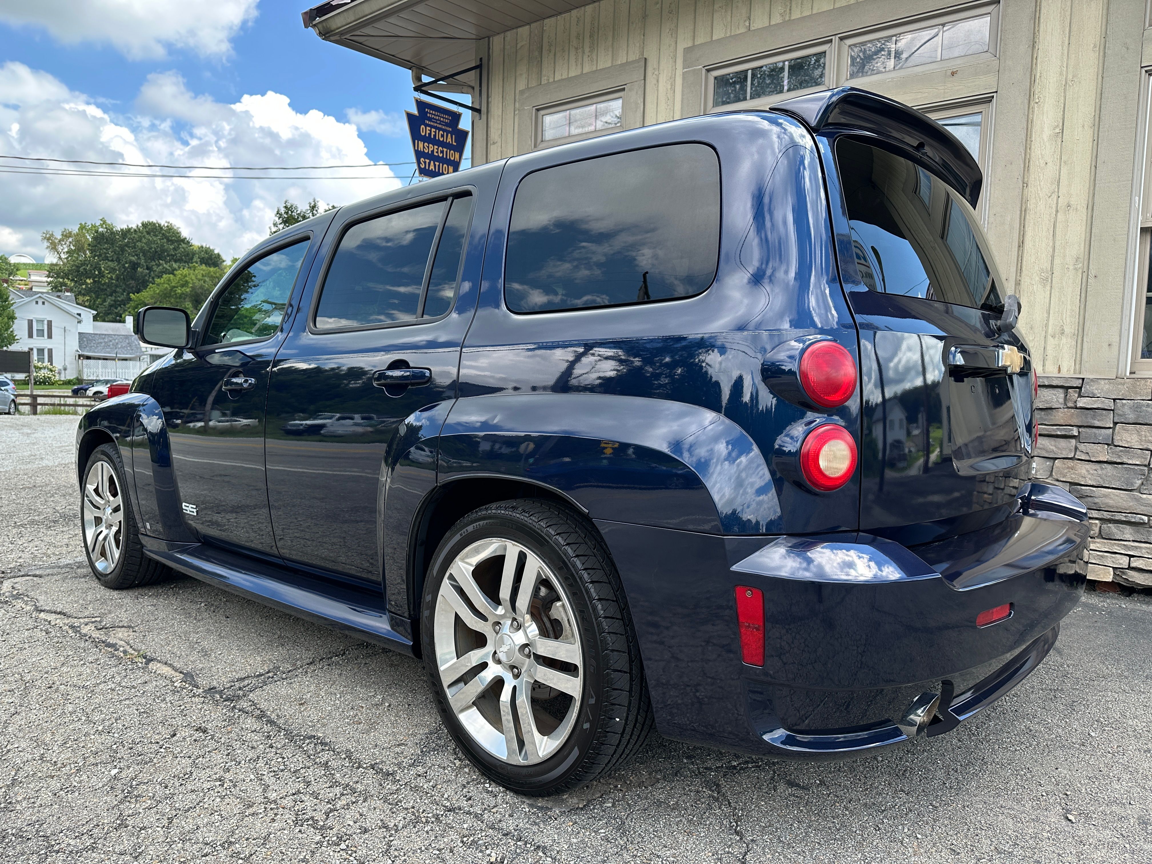 Used 2008 Chevrolet HHR SS FWD image 3