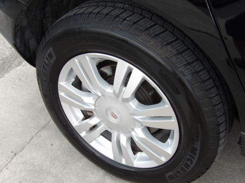 Used 2014 Cadillac SRX FWD Luxury image 22