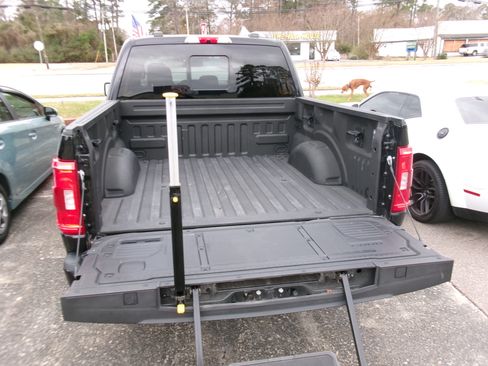 Used 2022 Ford F150 FX4 image 6
