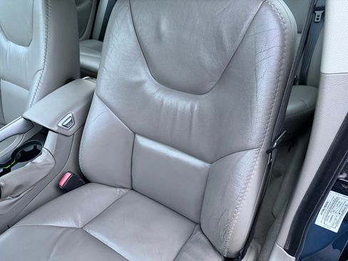 Used 2005 Volvo XC70 image 73