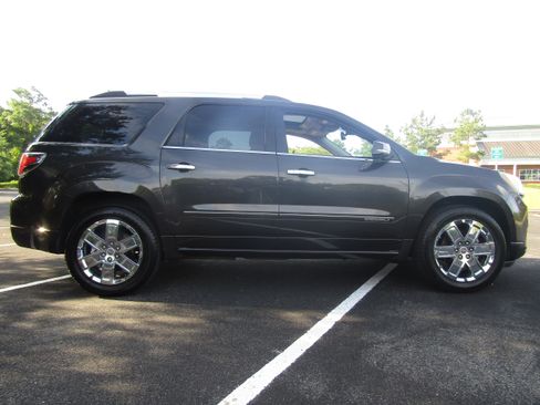 Used 2016 GMC Acadia FWD Denali image 6