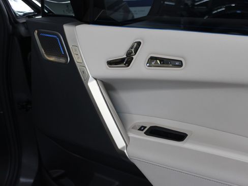 Used 2024 BMW iX M60 AWD/4WD image 44