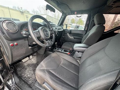 Used 2016 Jeep Wrangler Sport image 10