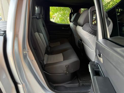 Used 2025 Toyota Tacoma 4x4 Double Cab image 20