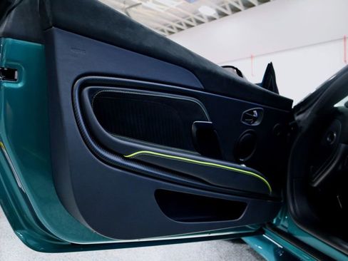 Used 2023 Aston Martin DBS image 37