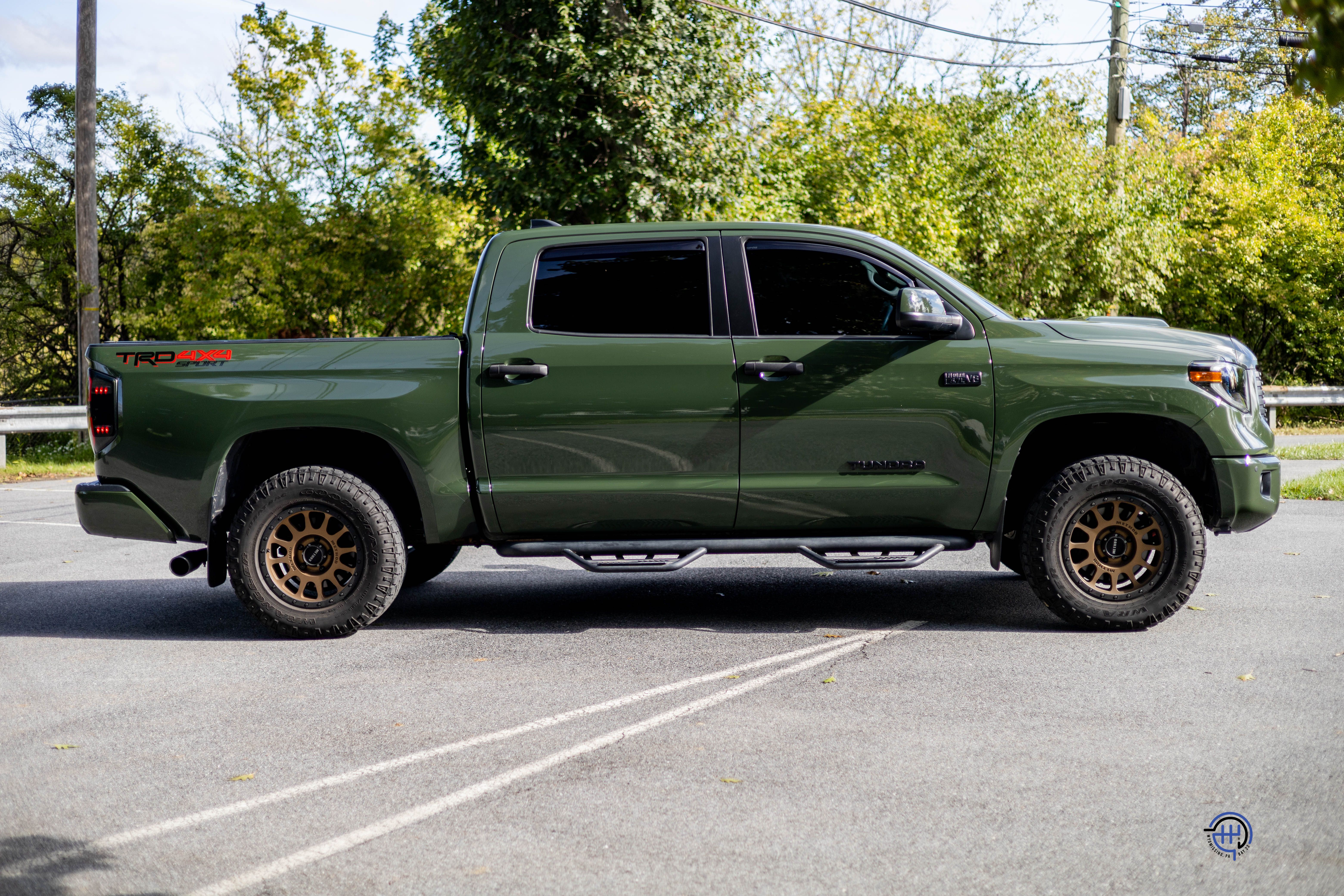 Used 2021 Toyota Tundra 4x4 CrewMax image 17