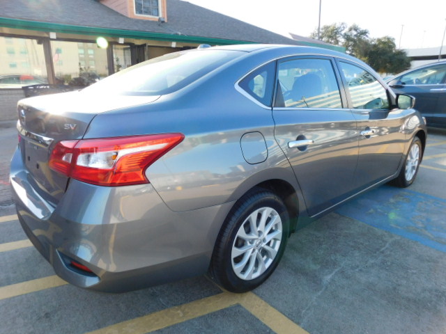 Used 2019 Nissan Sentra SV FWD image 8