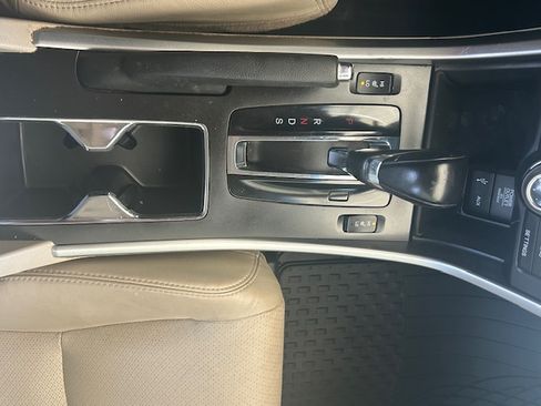 Used 2014 Honda Accord EX-L image 18