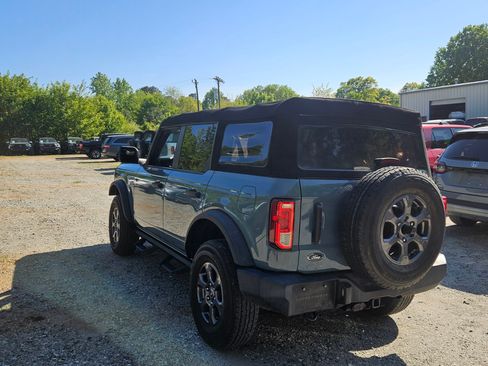 Used 2022 Ford Bronco AWD/4WD image 3