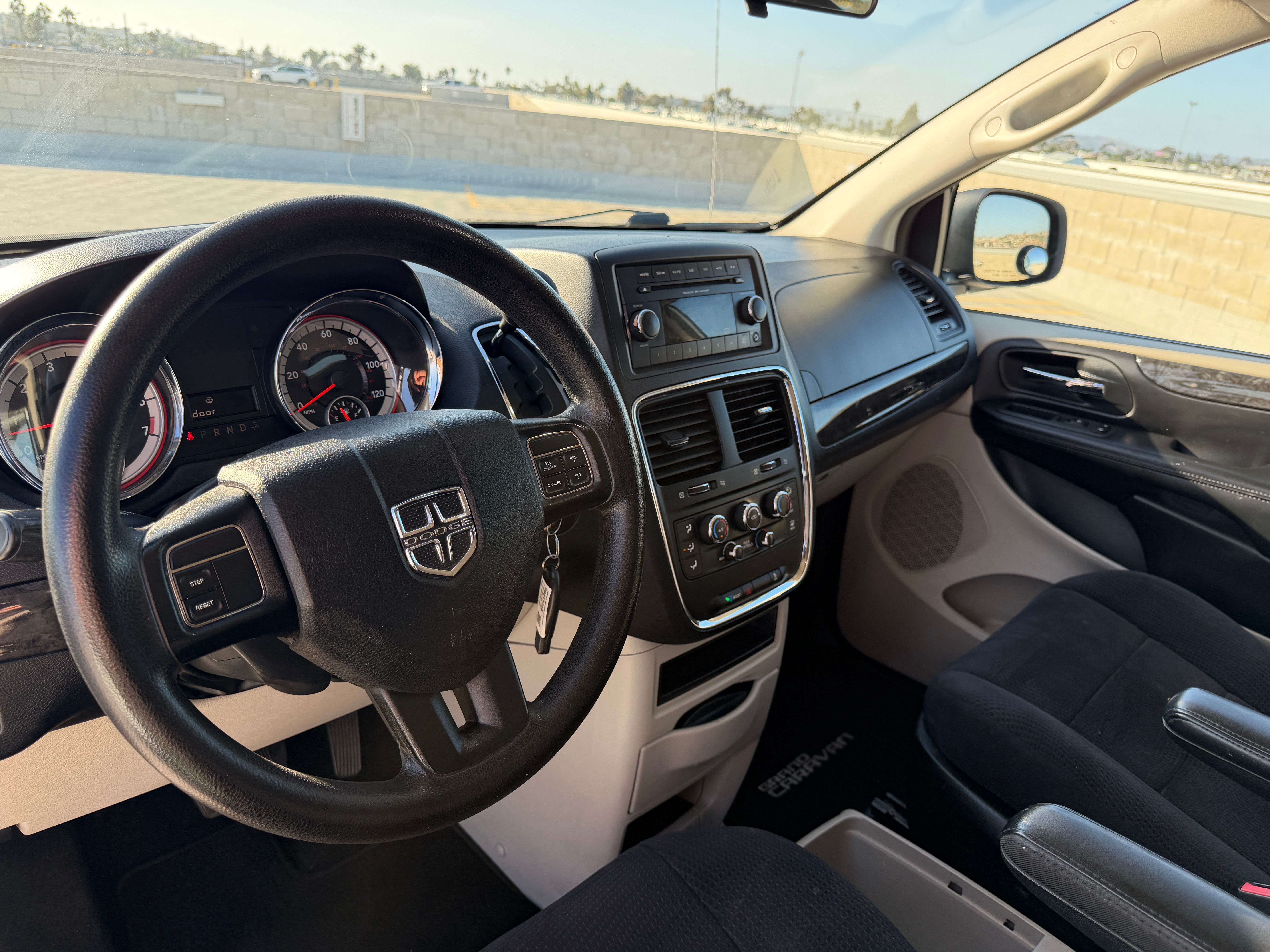 Used 2014 Dodge Grand Caravan UNAVAIL FWD image 27