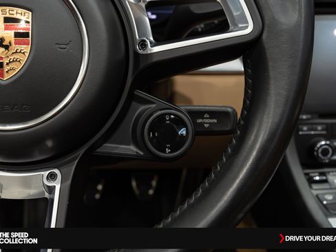 Used 2017 Porsche 911 Targa 4S image 28