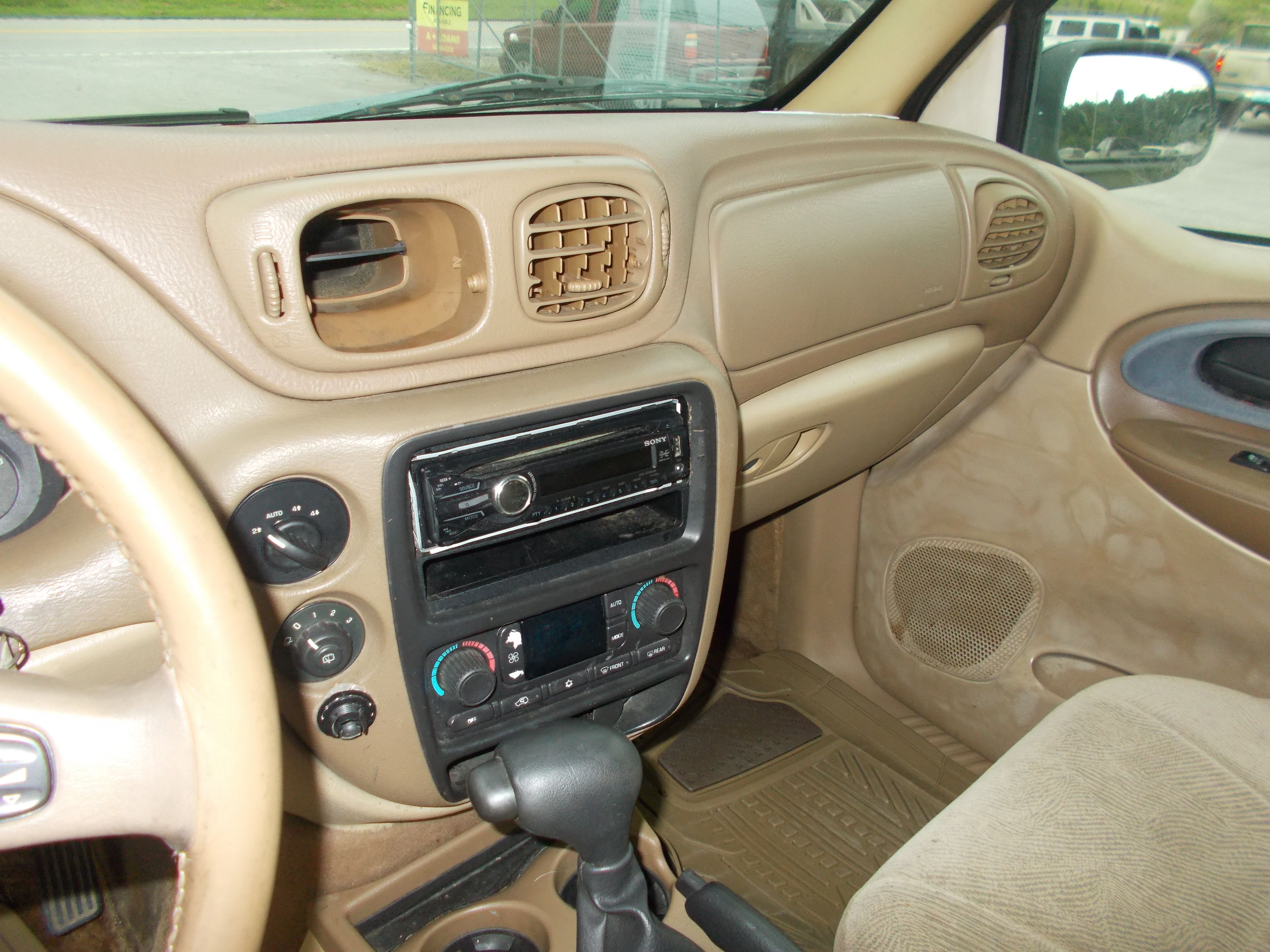 Used 2002 Chevrolet TrailBlazer 4WD image 8