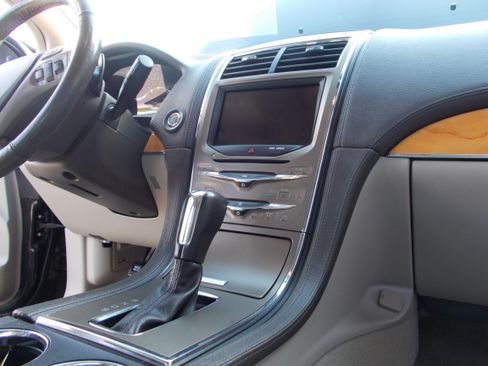 Used 2015 Lincoln MKX AWD w/ Premium Package image 25