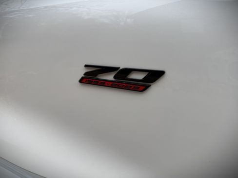 Used 2023 Chevrolet Corvette Premium Conv w/ 3LT image 18