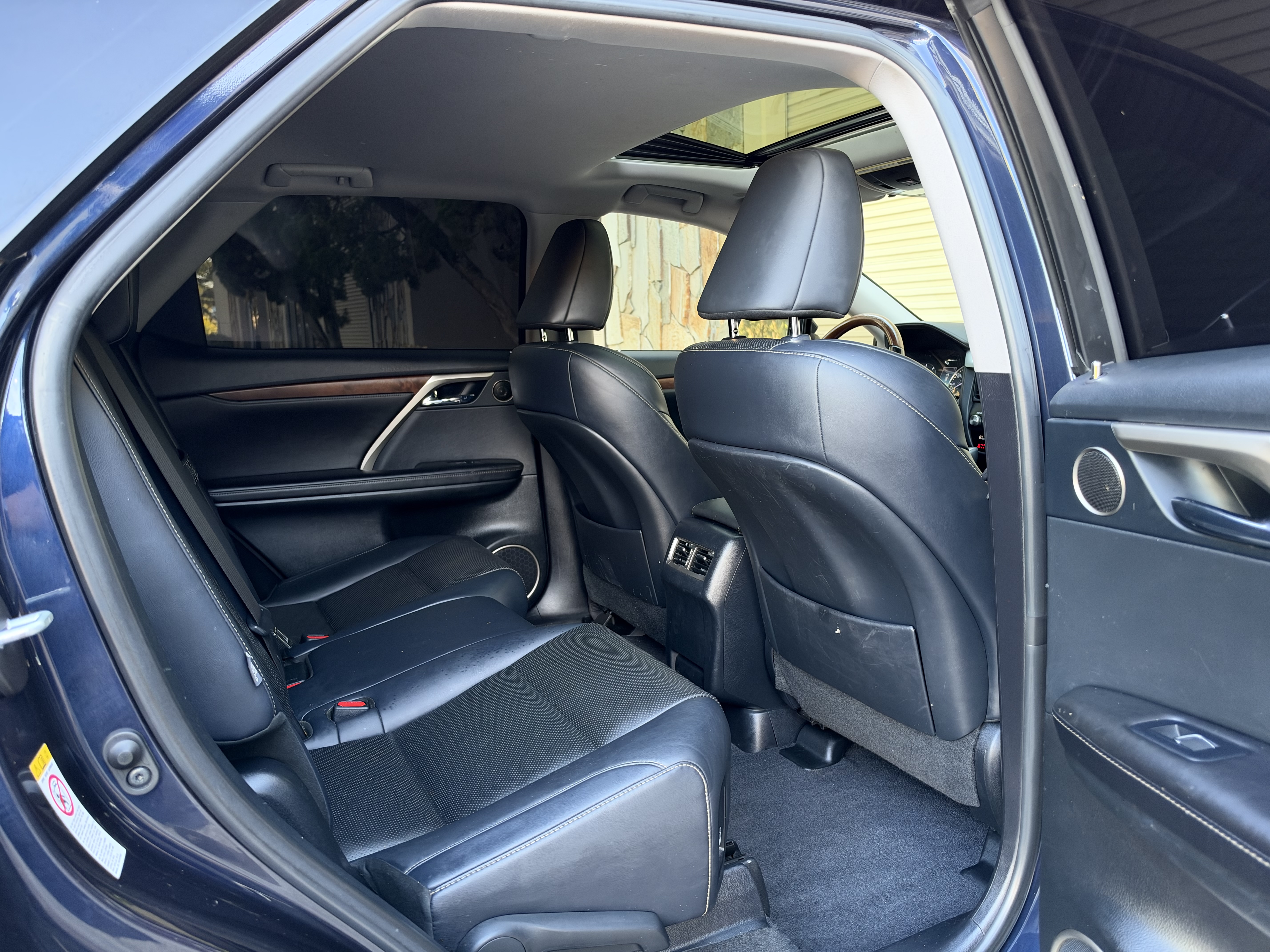 Used 2020 Lexus RX 350L FWD w/ Premium Package image 12