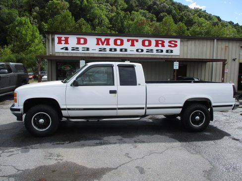 Used 1998 GMC Sierra 2500 Classic SL image 1