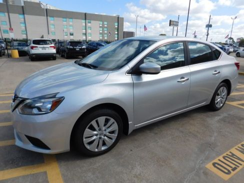 Used 2016 Nissan Sentra image 4