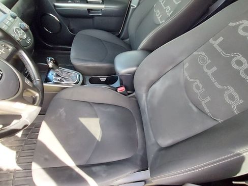 Used 2013 Kia Soul image 8