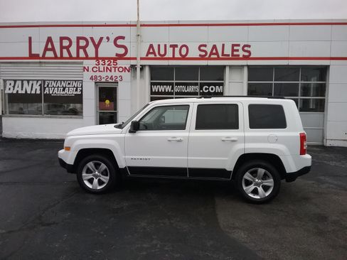 Used 2015 Jeep Patriot 4WD Latitude image 24