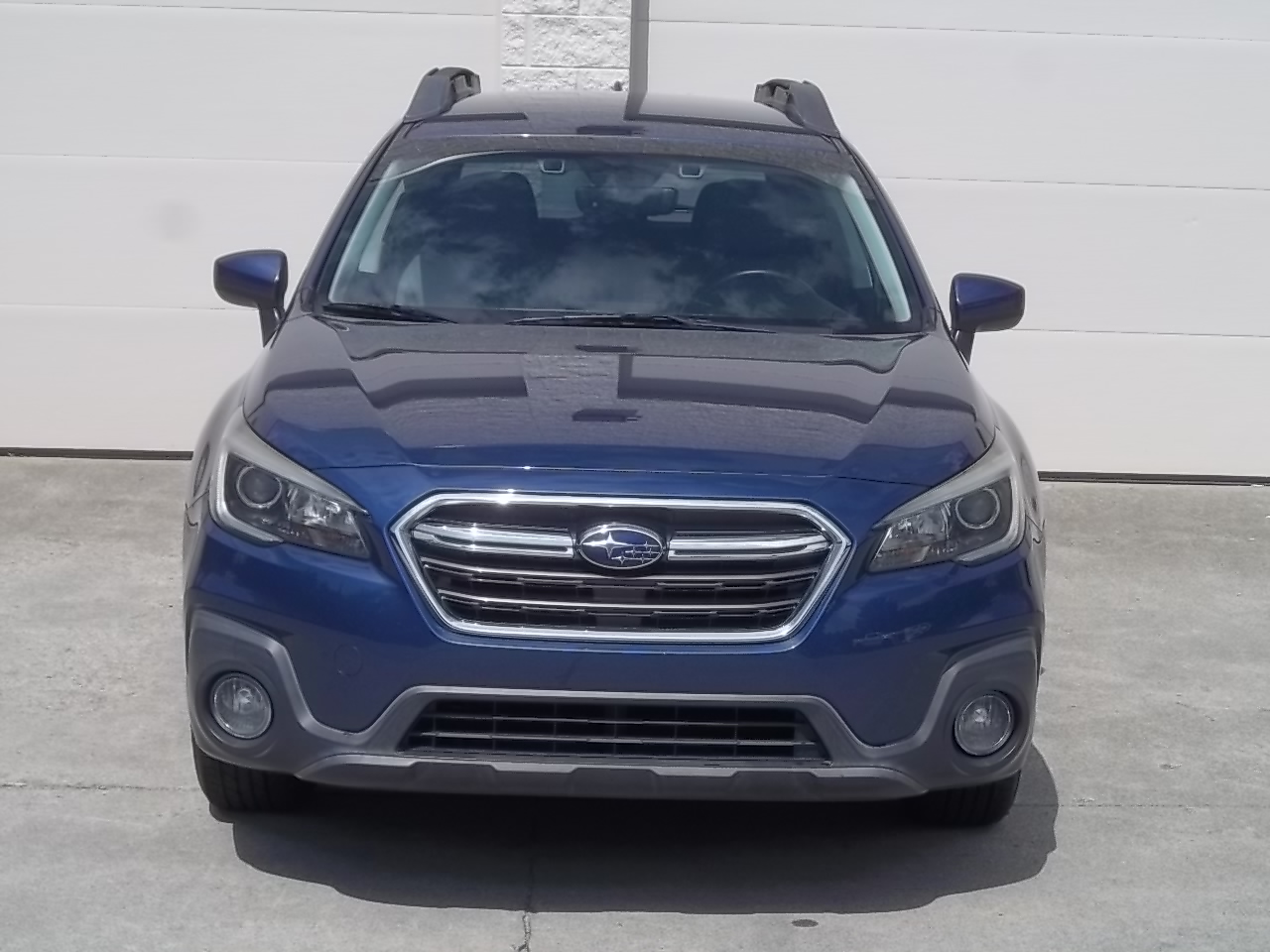 Used 2019 Subaru Outback 2.5i Premium AWD/4WD image 2