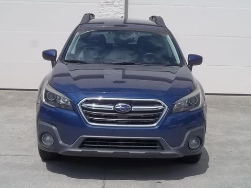 Used 2019 Subaru Outback 2.5i Premium AWD/4WD image 2