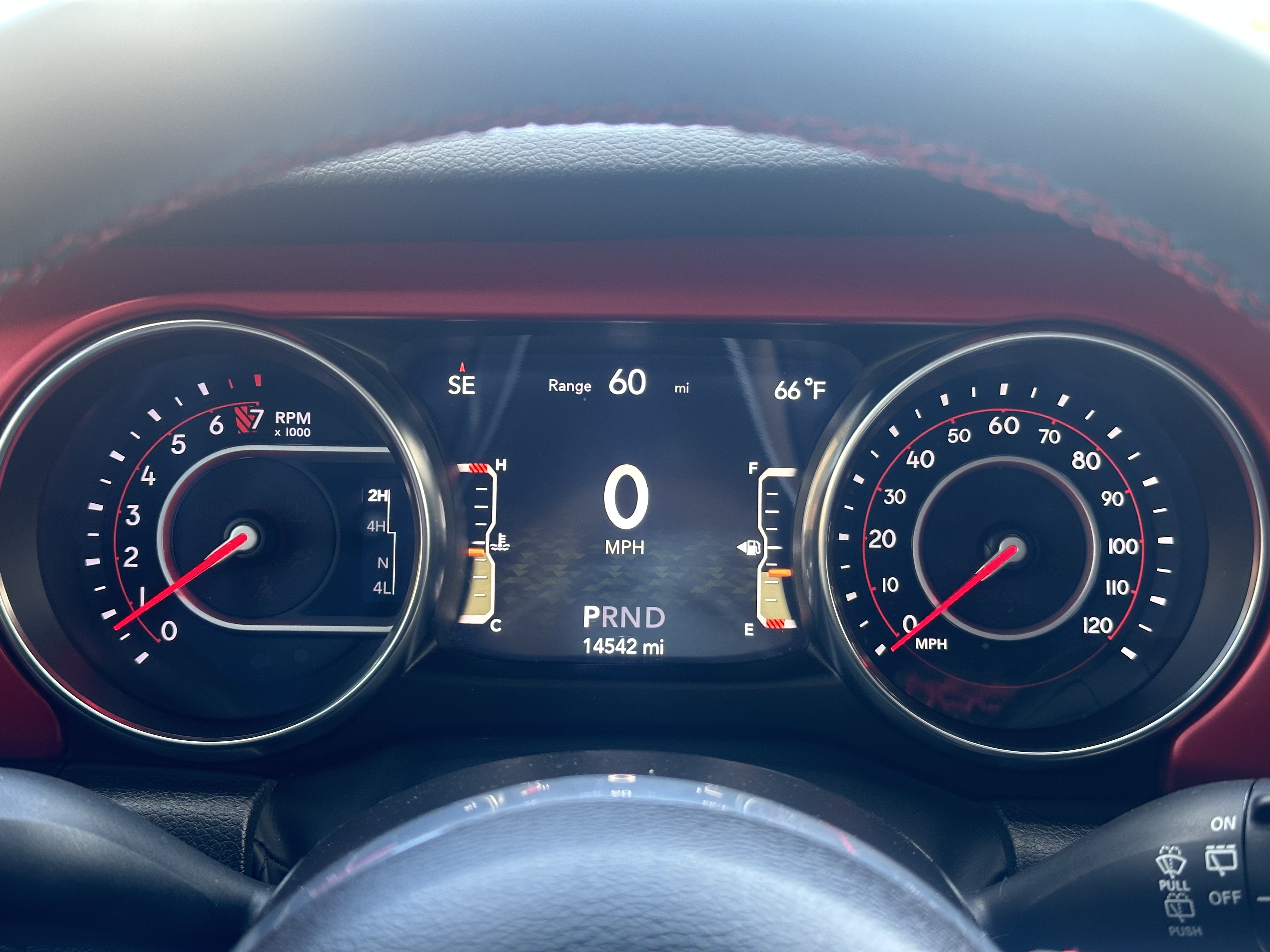 Used 2022 Jeep Wrangler Unlimited Rubicon AWD/4WD image 12