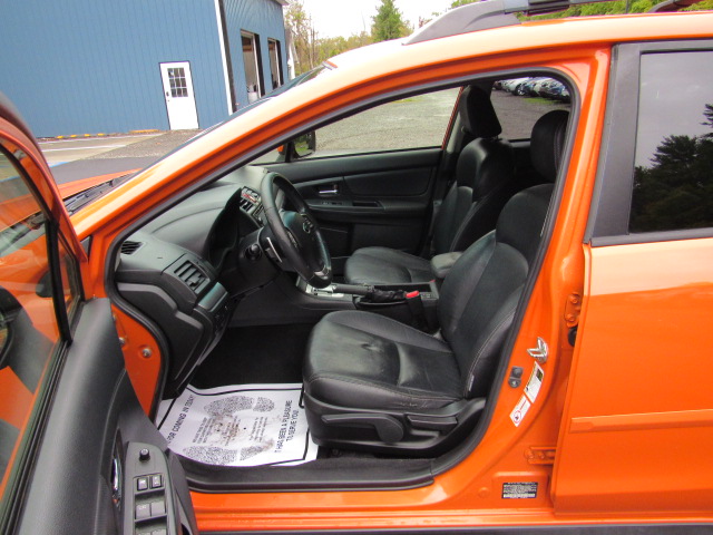 Used 2014 Subaru XV Crosstrek 2.0i Limited AWD/4WD image 15