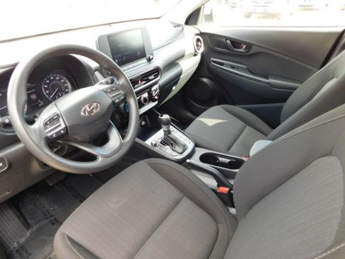Used 2022 Hyundai Kona SEL image 9