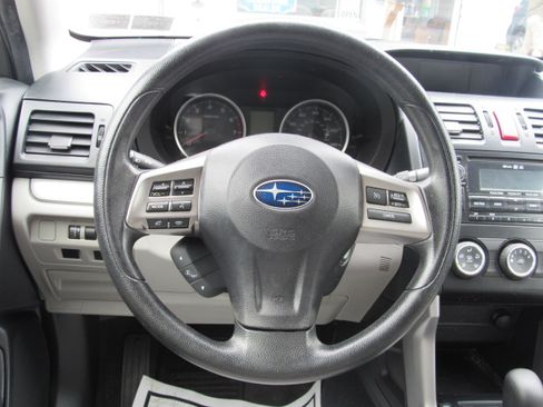Used 2015 Subaru Forester 2.5i Premium AWD/4WD image 17
