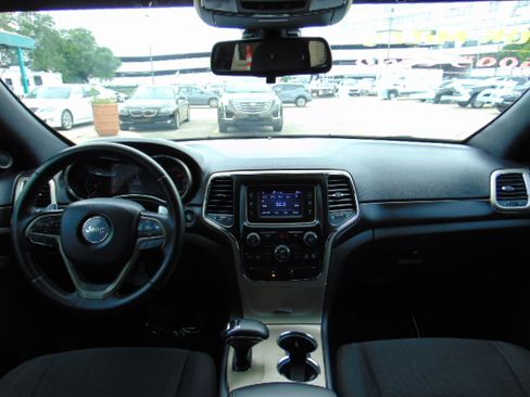 Used 2014 Jeep Grand Cherokee Laredo image 14