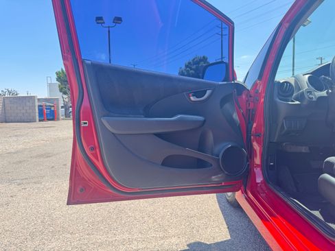 Used 2010 Honda Fit Sport image 23