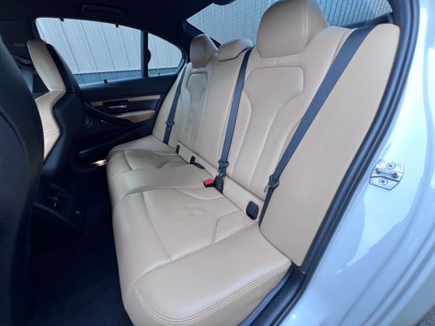 Used 2011 BMW M3 Coupe RWD image 24