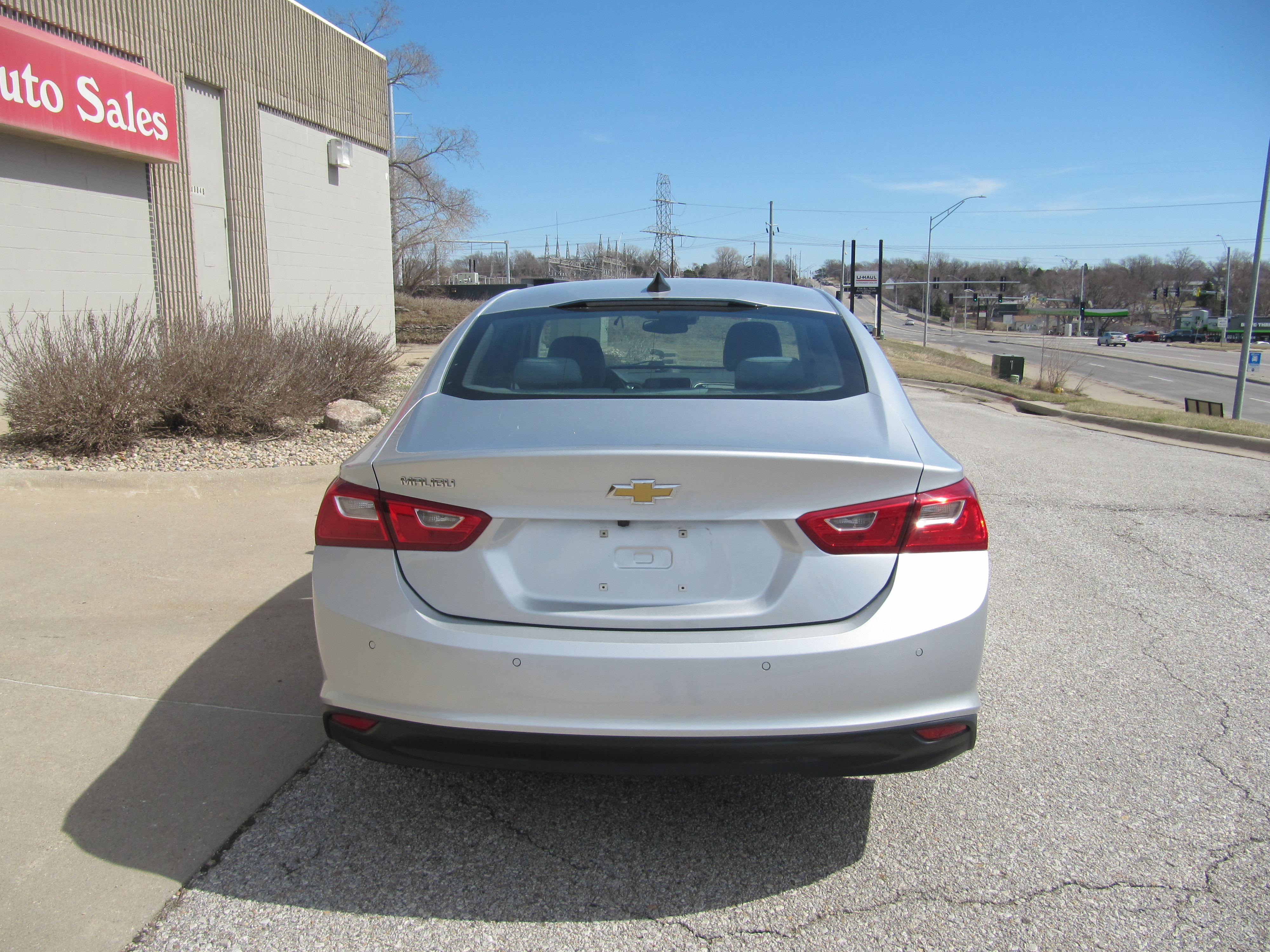 Used 2022 Chevrolet Malibu LS FWD image 4