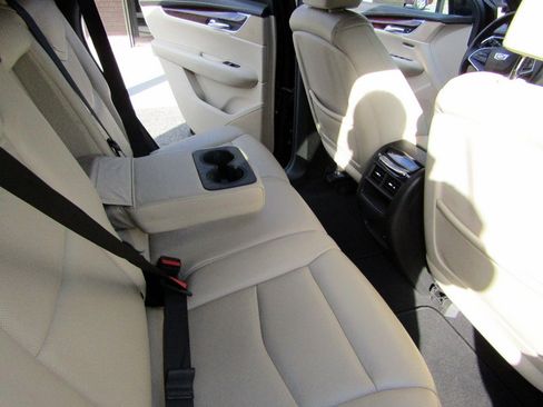 Used 2017 Cadillac XT5 AWD Luxury image 25