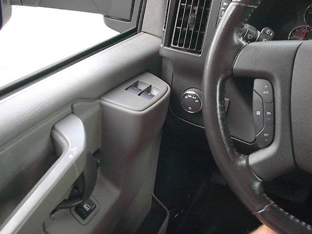 Used 2022 Chevrolet Express 3500 UNAVAIL RWD image 22