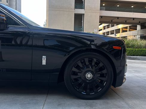 Used 2021 Rolls-Royce Phantom image 4