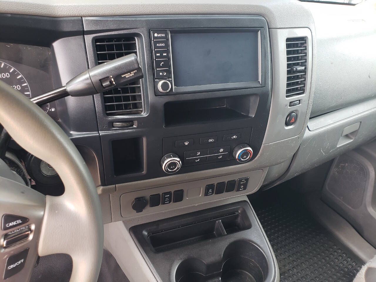 Used 2021 Nissan NV 2500 High Roof RWD image 9