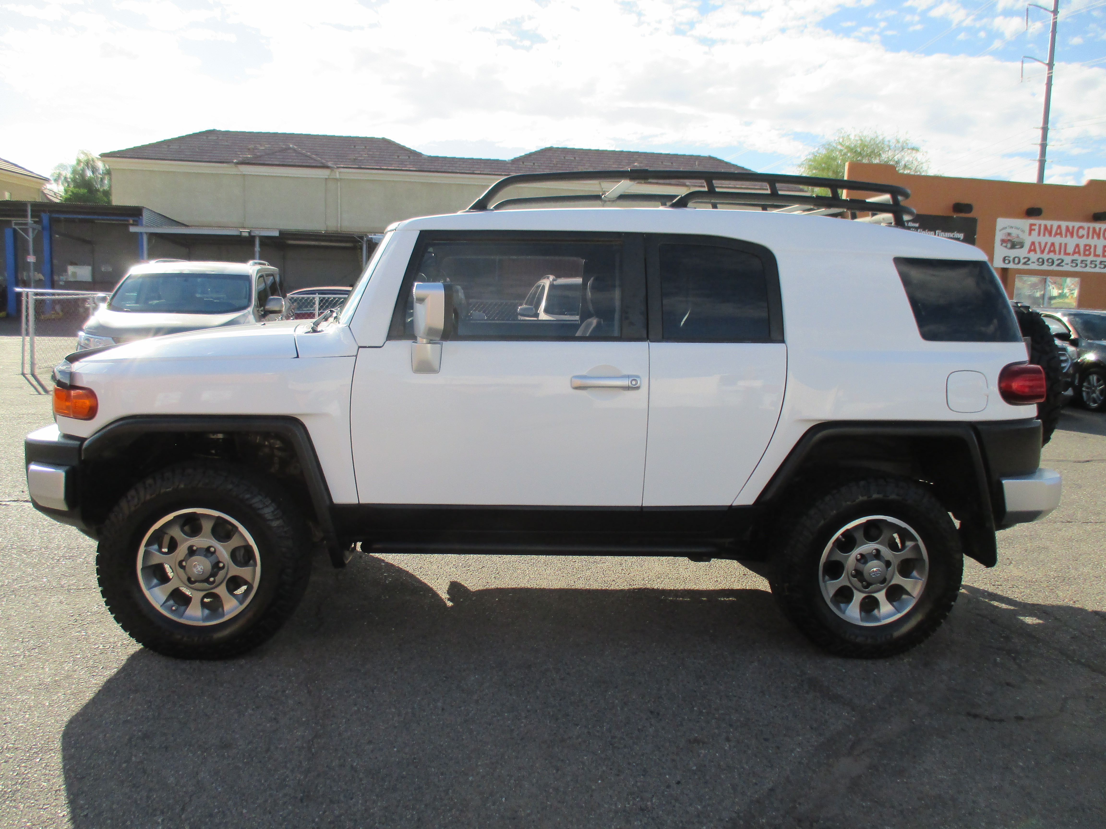 Used 2012 Toyota FJ Cruiser 4WD w/ Upgrade & Convenience image 2