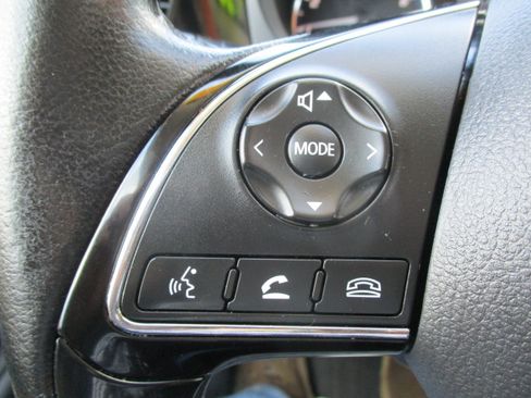 Used 2016 Mitsubishi Outlander 4WD ES image 29