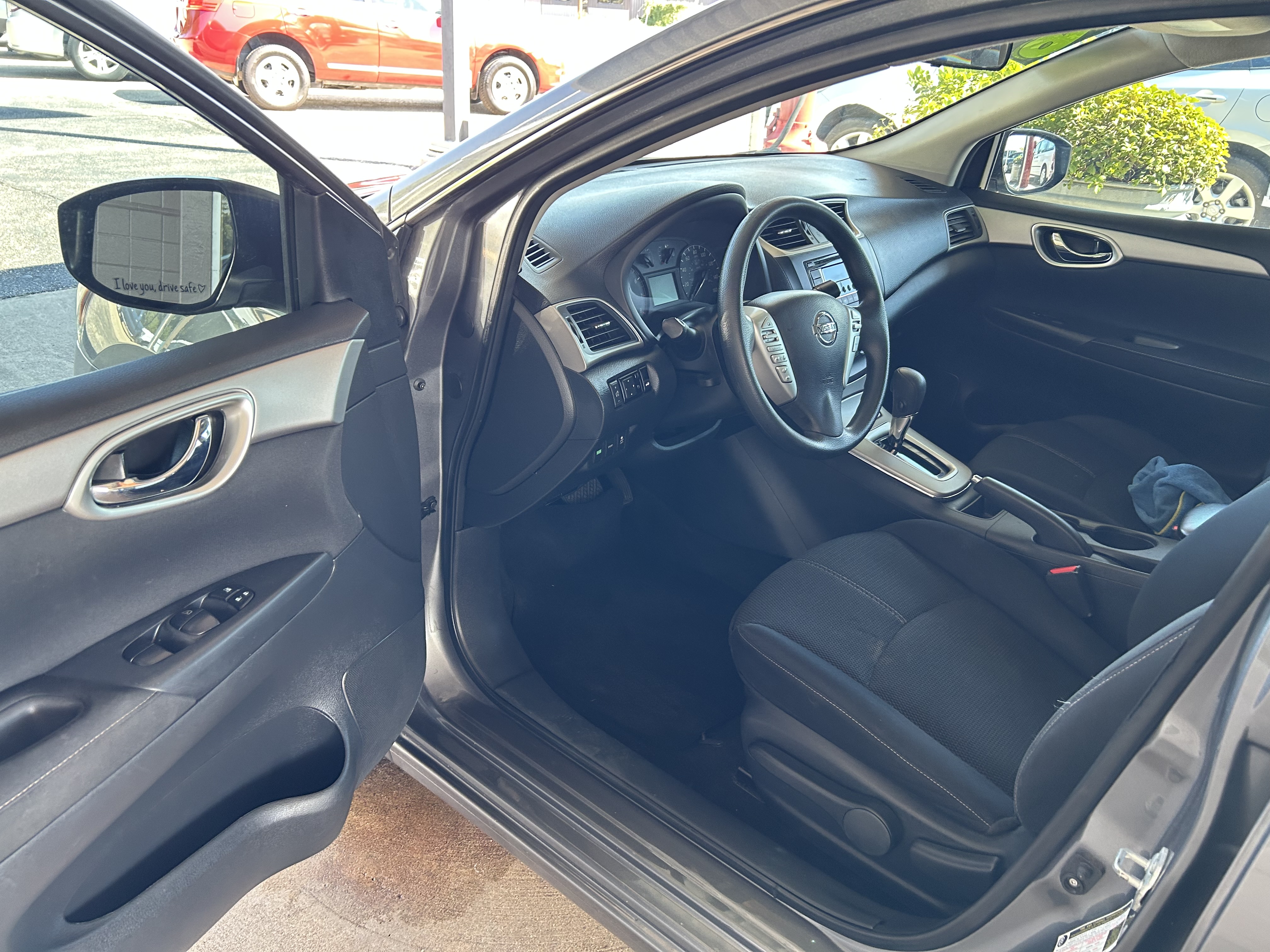 Used 2015 Nissan Sentra SV FWD image 4