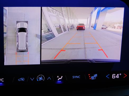 Used 2025 Chevrolet Tahoe Z71 image 3