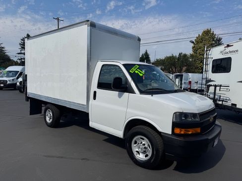 Used 2021 Chevrolet Express 3500 image 1