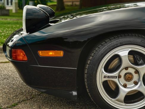 Used 1991 Porsche 928 GT image 23