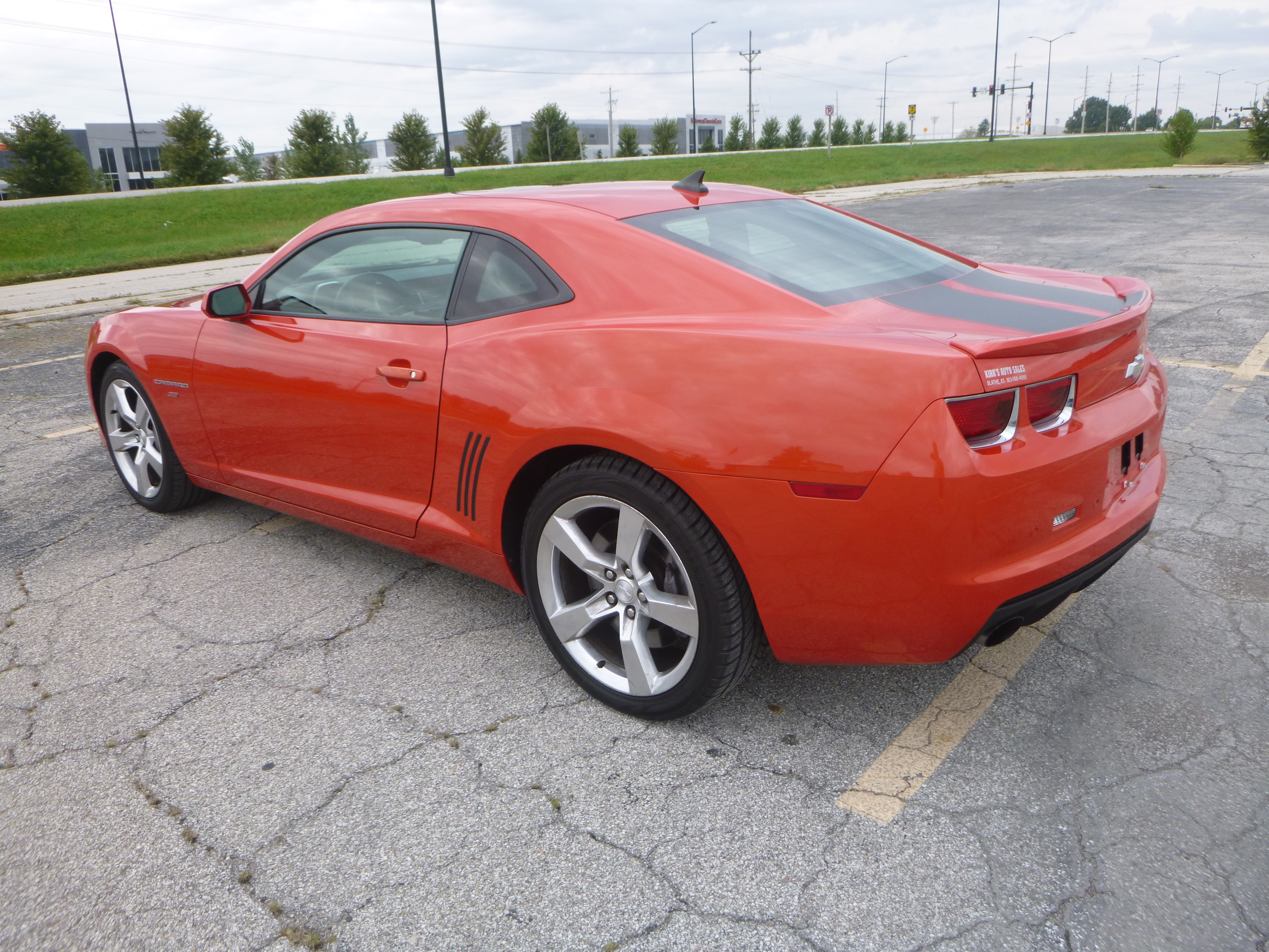 Used 2011 Chevrolet Camaro SS Coupe w/ 2SS RWD image 8