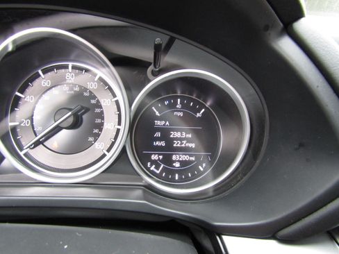 Used 2022 MAZDA CX-5 image 16