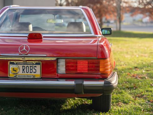 Used 1987 Mercedes-Benz 560 SL image 13